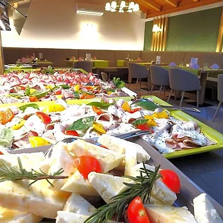 Hotel Rottaler Hof 4*